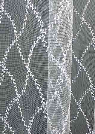 Тюль VR-Textil 1576т Фатин з вишивкою та люрексом Білий 500х270 см (42-0876) Київ