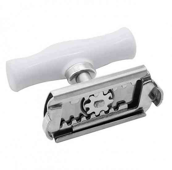 Відкривачка для скляних банок та пляшок універсальна біла Винница