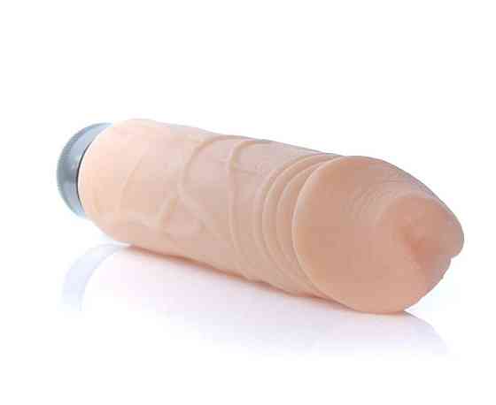 Вибратор Boss Series - Real Skin Flash, ( длина 22 см, диаметр 4 см ) BS6700066 Sex Aura Киев