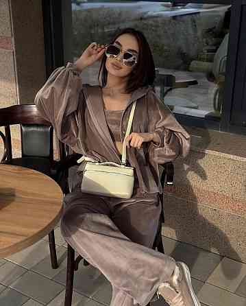 Женский стильный повседневный костюм тройка (кофта+штаны+топ) велюр спорт Мокко, 46/48 Одесса