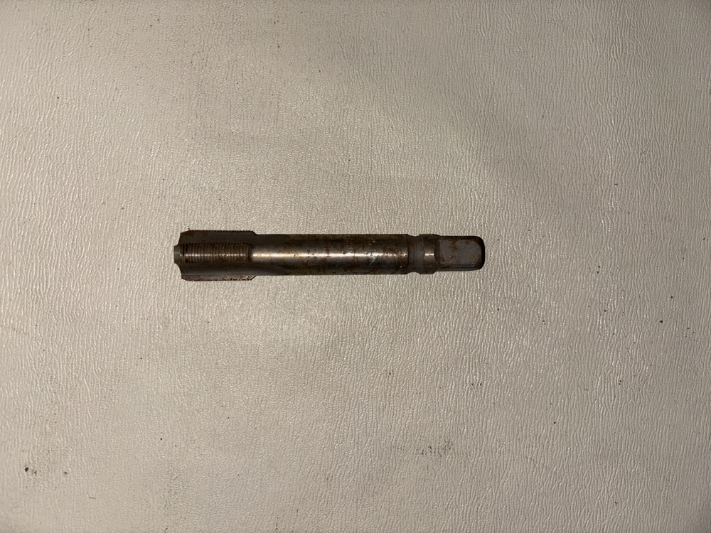 Метчик машинно-ручной М14х0.75. СССР. Харьков - изображение 1