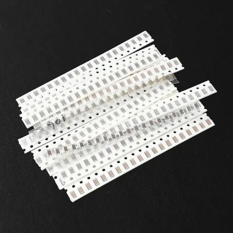 Набір керамічних конденсаторів SMD 720 шт, 1 пФ - 10 мкФ Київ - фото 6