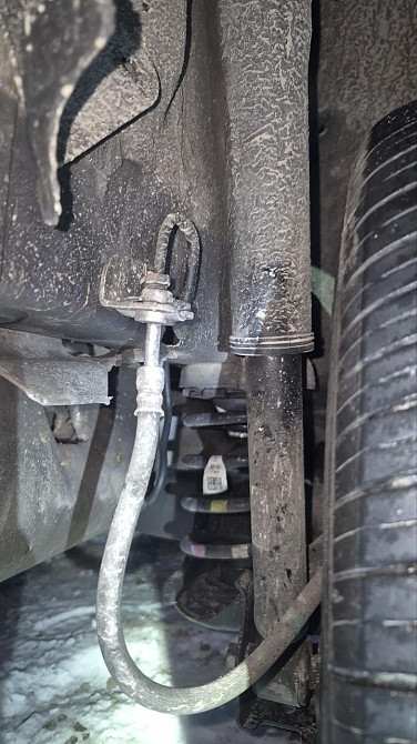 Задній амортизатор Хюндай венью 18-25 Київ - фото 2