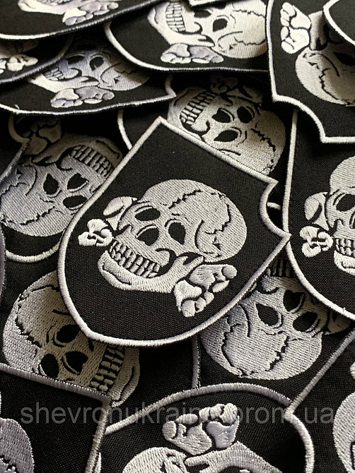 Шеврон Адамова голова (Форма щит. На липучке) Размер 9.5x7.5см Киев - изображение 2