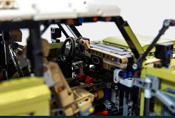 Конструктор машинки Technic Land Rover Defenderр 2573 детализ масштабное 1:10 Ленд Ровер Дефендер Киев