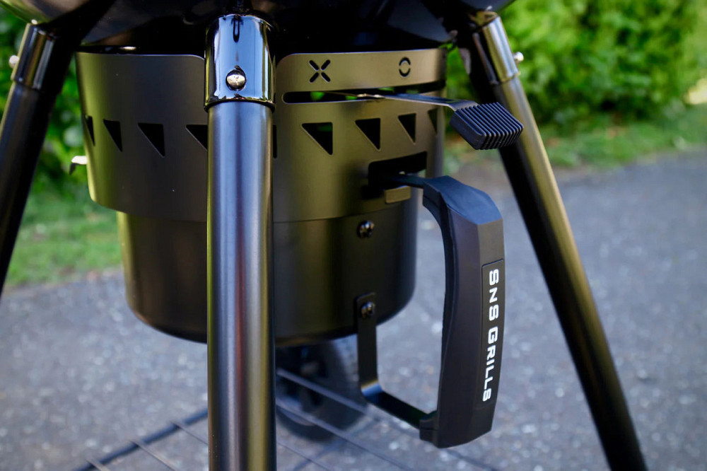 Вугільний гриль Slow and Sear Black Editionl Kettle Grill 57 см + кошик Deluxe SNS-KET-BK Код: 013614 Рівне - фото 7