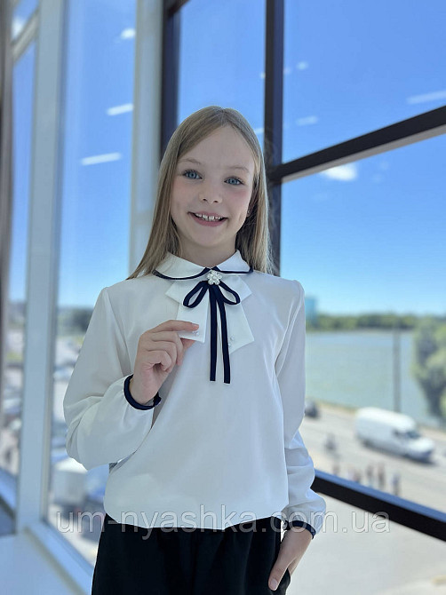 Гарна шкільна блузка з довгим рукавом 134-140 Кривий Ріг - фото 8
