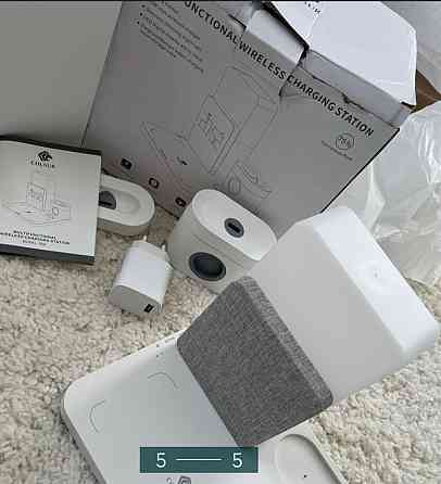 Безпроводные Зарядное устройство 3в1 . Зарядная Станция. Киев