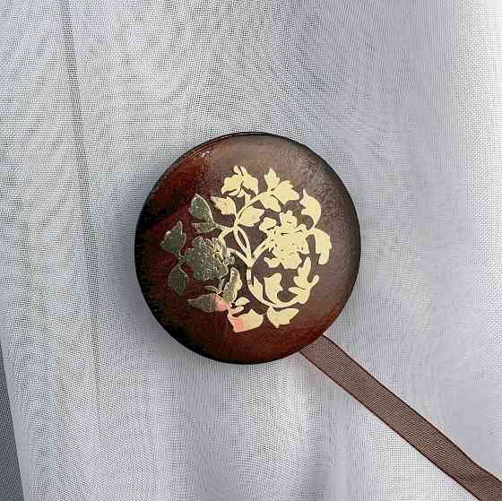 Магніти для штор і гардин Карпати набір 2 шт Венге з золотистим (81-261) Київ