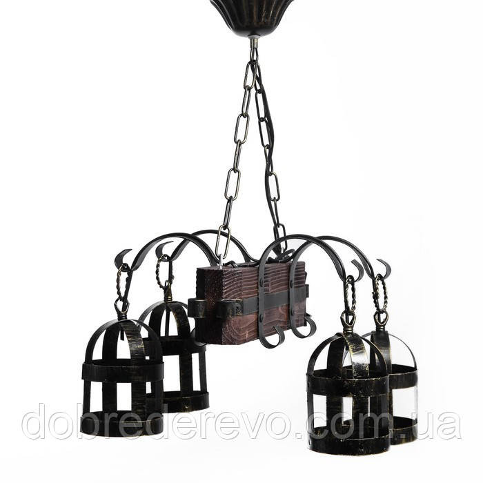 Люстра деревянная с элементами ковки 