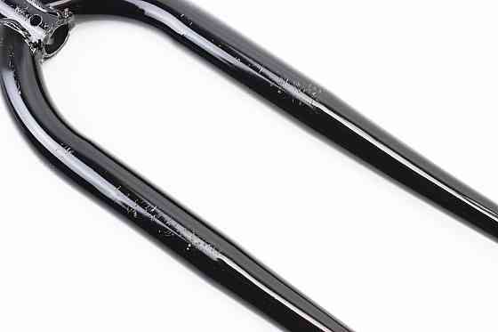 Вилка 28" з різьбою 1" (25,4мм), шток 200мм, чорна (можливі подряпини, дефекти фарбування) Київ