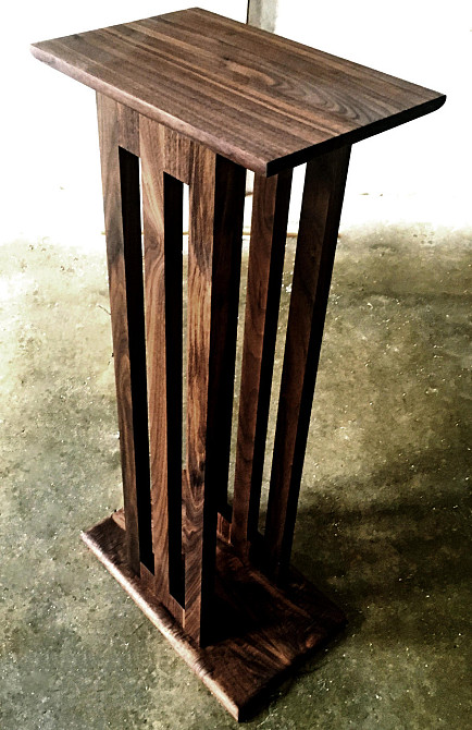 Стойка под акустику 