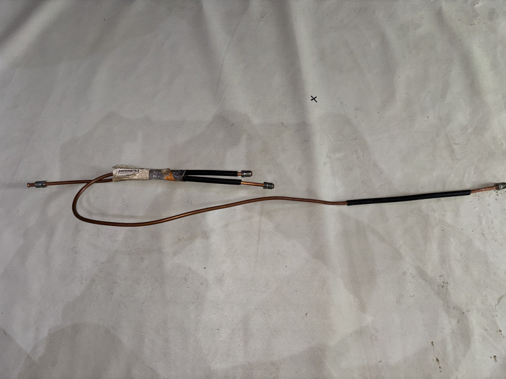 Трубка гальмівна УАЗ (мідь) (задня розводка лев. + прав.) в обплетенні. 469-3506001/2 Харків - фото 1