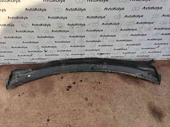 Пластик під лобове скло VW T5 2003-2015 (7H0819403A) Ковель
