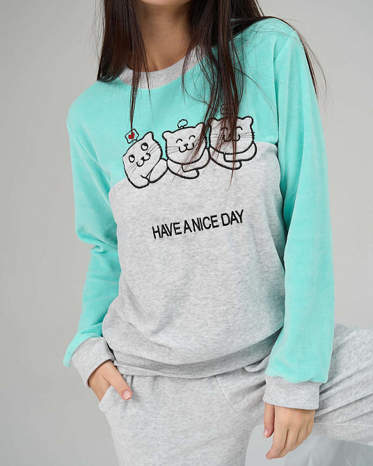 Жіноча піжама зі штанами Nicolette Три котики — Велюр 87125 Київ - фото 4