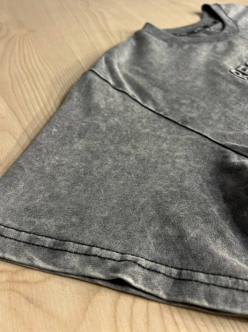 Футболка женская A-N 26031 вареная тай дай оверсайз с объемной надписью серая, серый, one size Киев - изображение 16