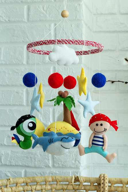 Дитячий мобіль на ліжечко для немовлят ручної роботи WooolyWool «Пірат» Київ - фото 6