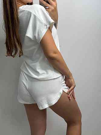 Піжама-комплект (футболка + шорти + штани) з велюру Молочний M Харків