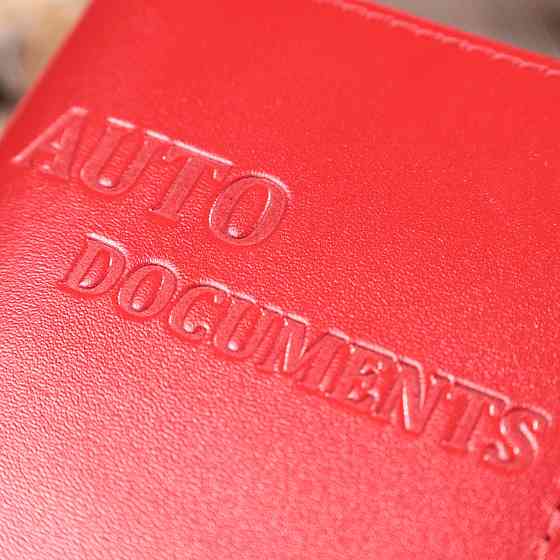 Яркая обложка для автодокументов из натуральной кожи Shvigel 16161 Красная Киев