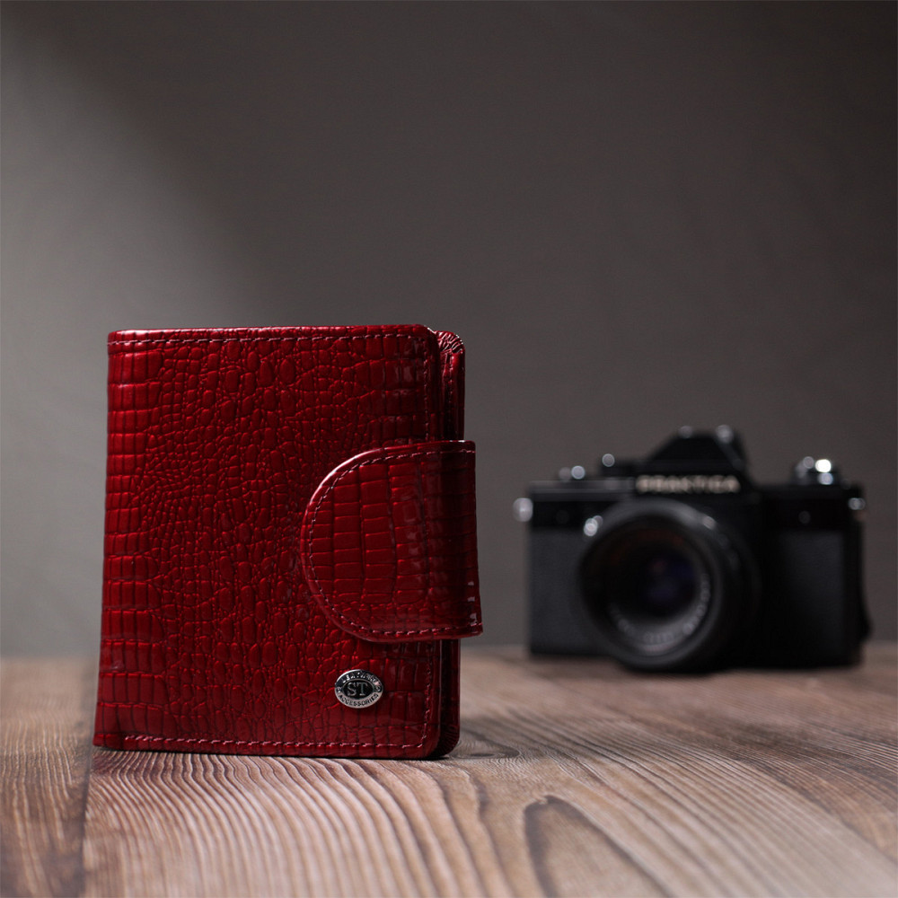 Лакований гаманець для жінок середнього розміру ST Leather 22685 Червоний Київ - фото 3
