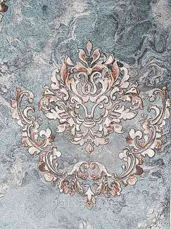 Шпалери вінілові на флізеліні гарячого тиснення DU&KA 1.06х10 вензель основа під штукатурку сірі коричневі Київ