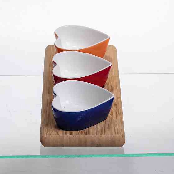 Набір менажниць порцелянових для закусок 3 (шт) по 50 (мл) менажниці у формі серця на бамбуковій підставці TX001 Коломия