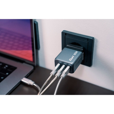 Зарядное устройство Verbatim GaN 65 W 3 ports (2xUSB-C-65 W /USB-A -3.0) (32201) Винница - изображение 5