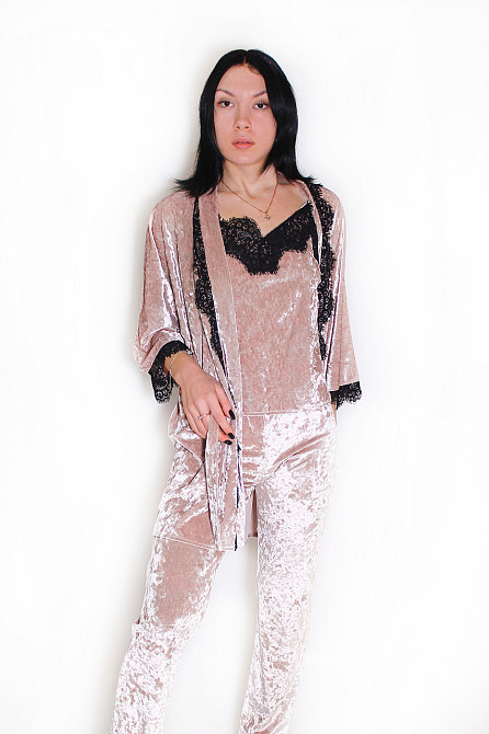 Жіночий домашній костюм майка + штани з халатиком із мармурового велюру Бежевий S Харків - фото 1