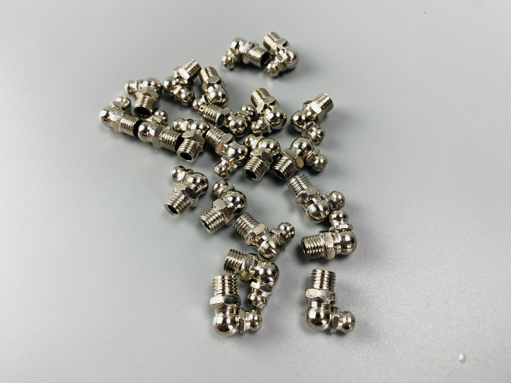 Маслянка М8x1 кутова 900 Мукачево - фото 8