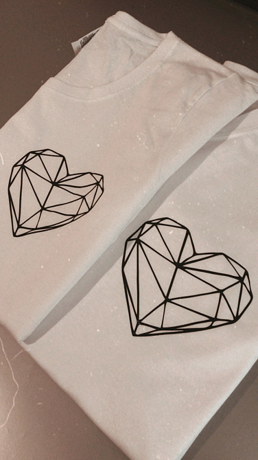 Парні футболки для хлопця та дівчини з Абстрактним принтом серця Чернівці - фото 1