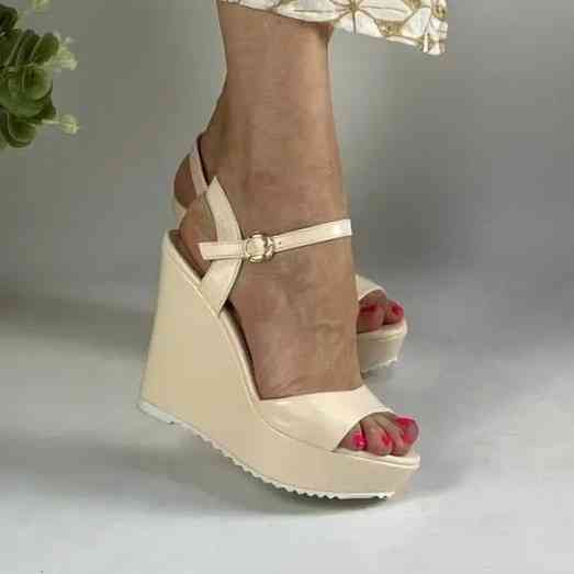 Жіночі Сандалі Босоніжки на Танкетці Платформа Бежеві Літні (розміри: 36,37,38,39,40) — 33 Дніпро