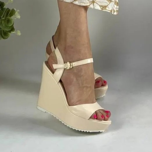 Жіночі Сандалі Босоніжки на Танкетці Платформа Бежеві Літні (розміри: 36,37,38,39,40) — 33 Дніпро - фото 4