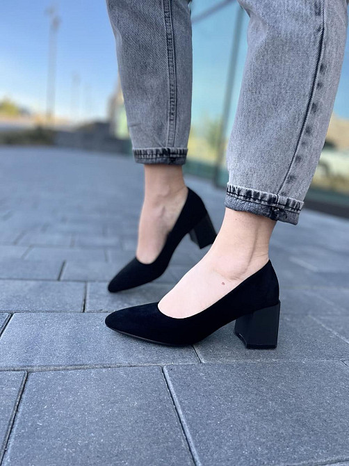 VIKA Туфлі жіночі VIKA чорні еко-замша каблук 6см розміри 36-40 (4925) Коломия - фото 7