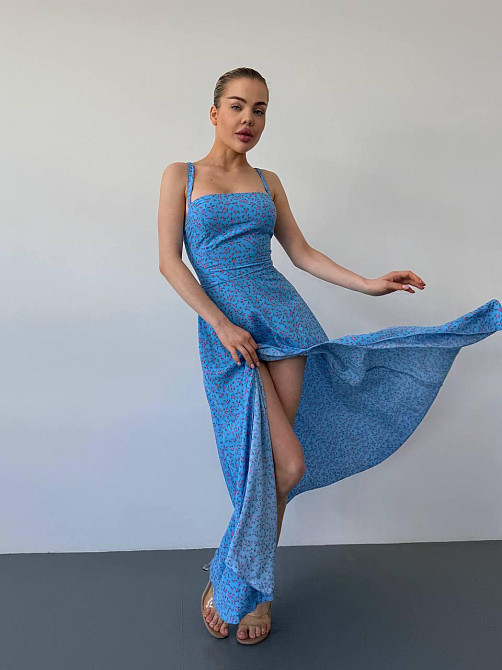 Женское романтичное платье макси на бретелях с разрезом штапель 42/44, Голубой Одесса - изображение 8