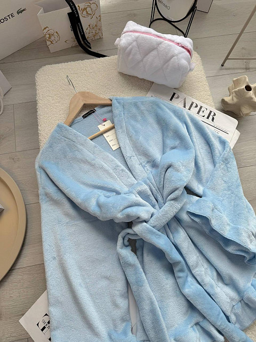 Жіночий теплий короткий халат на запах з рюшами Блакитний Одеса - фото 2