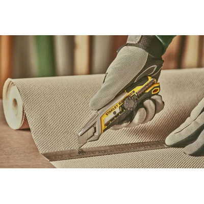 Нож монтажный Stanley FatMax Integrated Snap Knife, сегментное лезвие 18мм, L=165мм. (FMHT10592-0) Винница - изображение 6