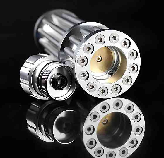 Найпотужніша лазерна указка RESTEQ з дальністю 10 км, акумулятор, зарядка, кейс Київ