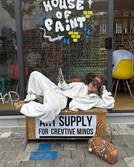 Женский теплый оверсайз костюм: худи с капюшоном и широкие брюки с утяжкой трехнитка на флисе Белый Одесса - изображение 2