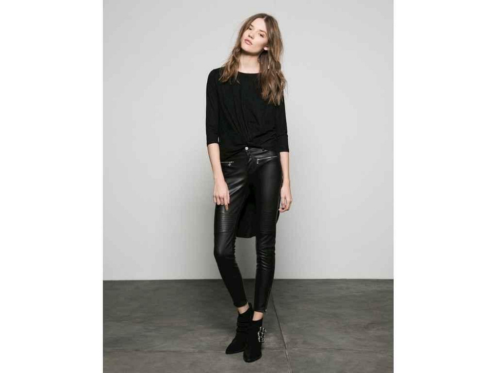Блузка жіноча р.S (укр.44) чорна 2108168800 ТМ BERSHKA Київ - фото 1