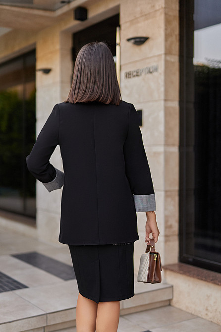 Жіночий базовий піджак на підкладці з манжетами "Lavita" | Норма і батал Чорний, 46-48 Київ - фото 2