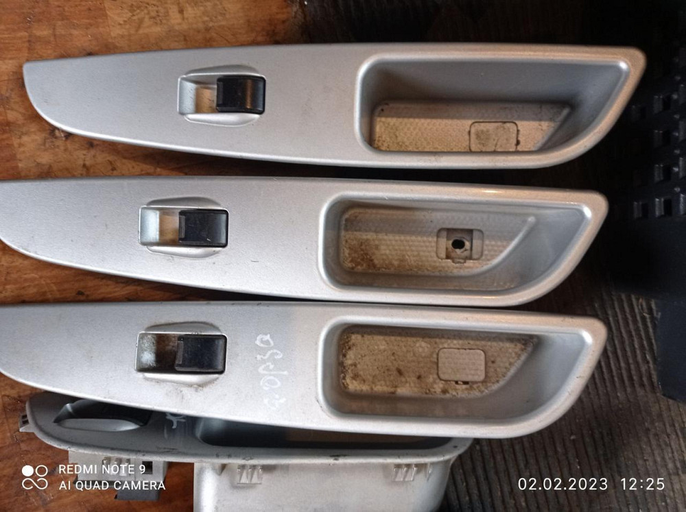 Переключатели стеклоподъемников для автомобиля zaz Forza. Київ - фото 1