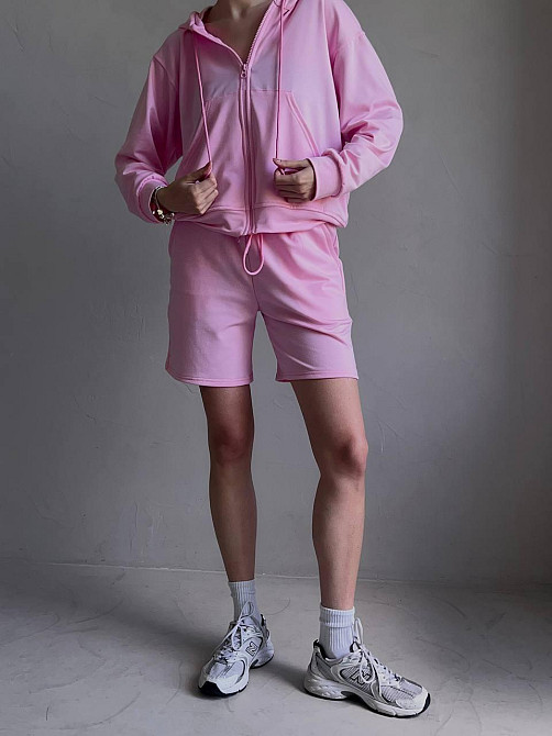 Женский прогулочный оверсайз костюм двойка: кофта и шорты двухнитка Барби Одесса - изображение 3