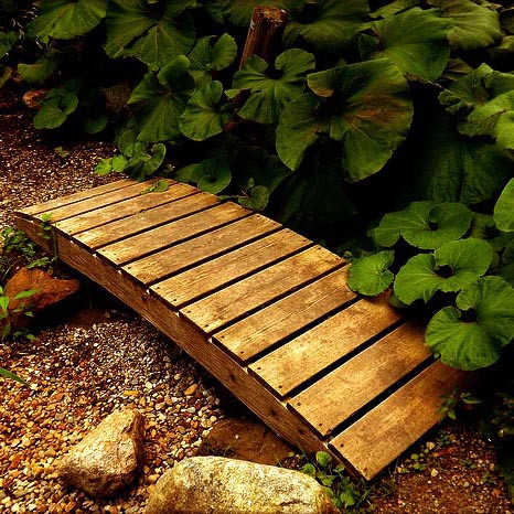 Мостик садовый 