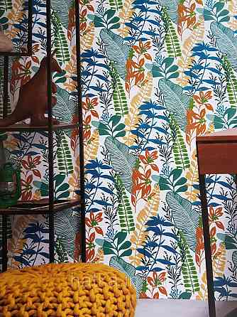 Шпалери флізелінові Decoprint Good Vibes 0.53х10 молодіжні дитячі тропіки рослини листя квіти на білому Київ