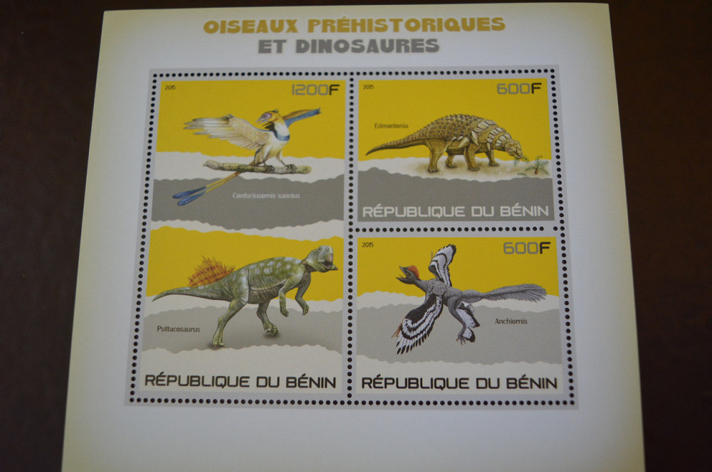 Бенин. Марки. Фауна. Блок. 2015 год (А-22) Полтава - изображение 1