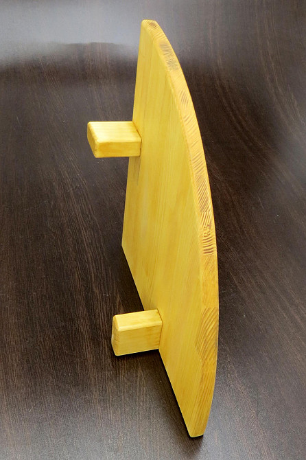 Угловая настенная полка 