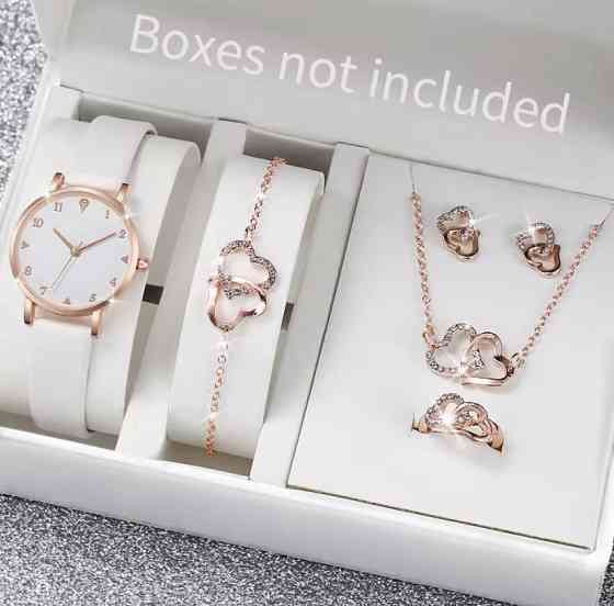 Подарочный набор для женщин сердца наручные часы браслет кольцо ожерелье серьги без подарочной коробки белый Киев