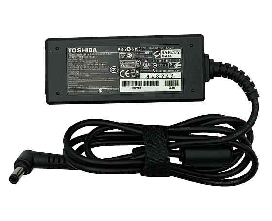 Блок питания для ноутбука Toshiba 30W 19V 1.58A 5.5x2.5mm YDS30 OEM Вінниця