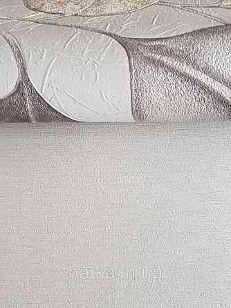 Обои виниловые на флизелиновой основе Rasch Incanto 1.06х10 однотонные тонкая полоска с глянцем светло серые Киев