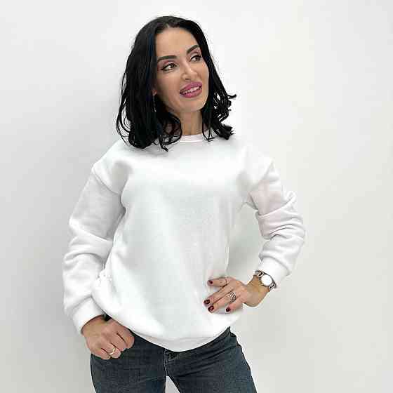 Базовый однотонный свитшот 